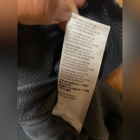 Free People We The Free Staycation Snowy Thermal Oversized Top Gray Size XS - Picture 8 of 9